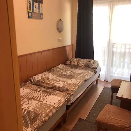 In - Balaton 40757 Nyaraló *