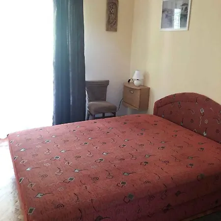 In - Balaton 40757 Nyaraló *