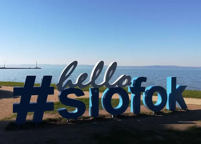 In - Balaton 40757 Case de vacanță *